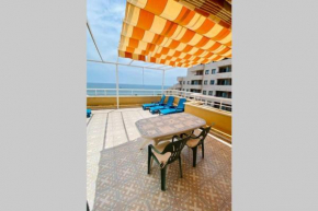 Excepcional apartamento Frontal, 1a línea de playa, MarinaDor